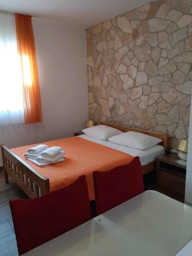 Guest House Renata Zadar Exteriér fotografie